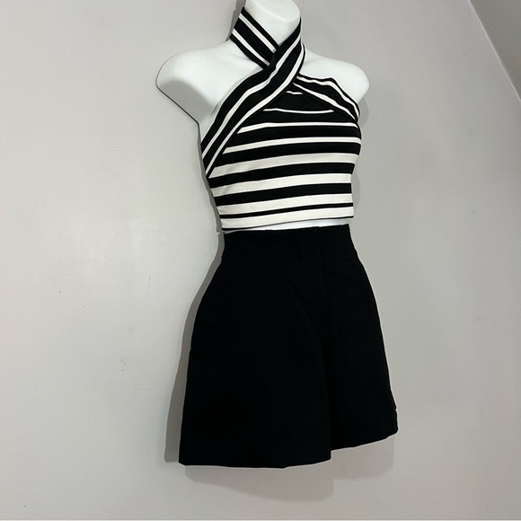 Spanx black shorts mid rise comfy stretchy mid length shorts casual everyday - Picture 4 of 11